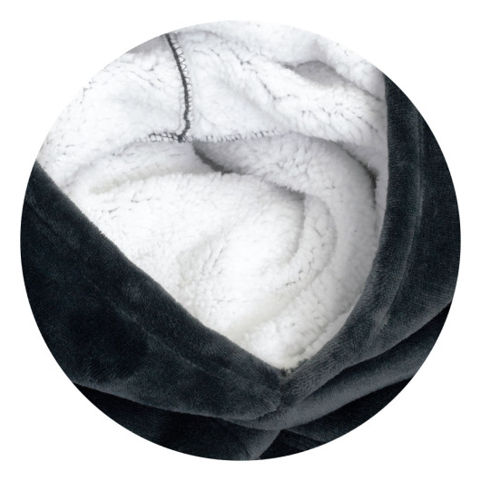 Blanket Hoodies Detail